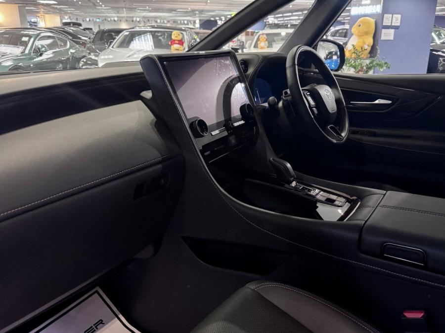 VELLFIRE Z PREMIER HEV - Image 11